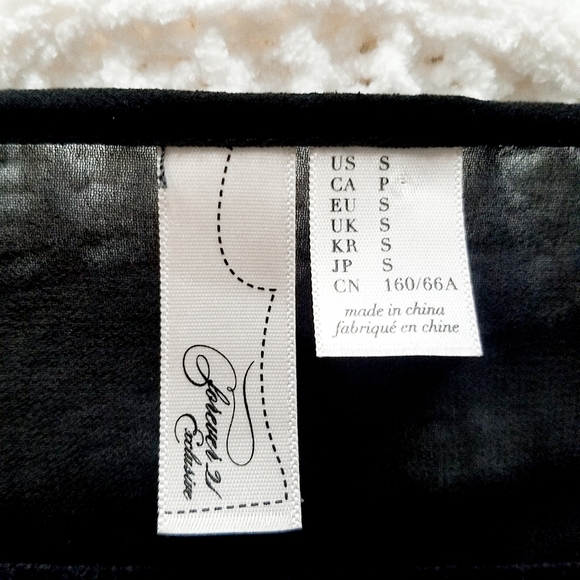 Forever 21 Exclusive Design Black Romper - Picture 6 of 8